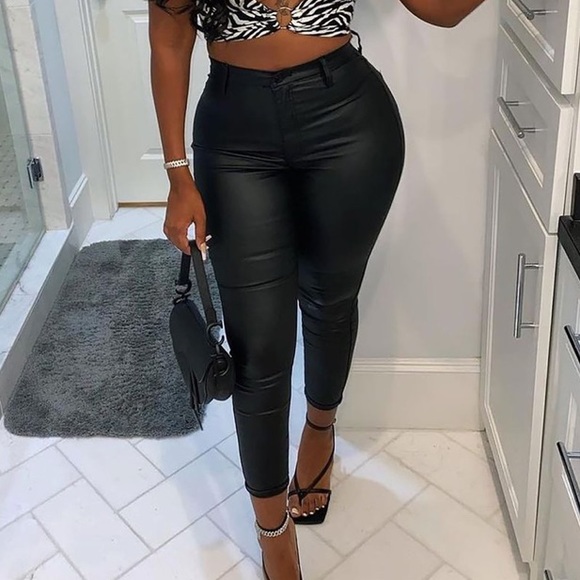 NWOT FASHION NOVA skinny jeans - Picture 7 of 10